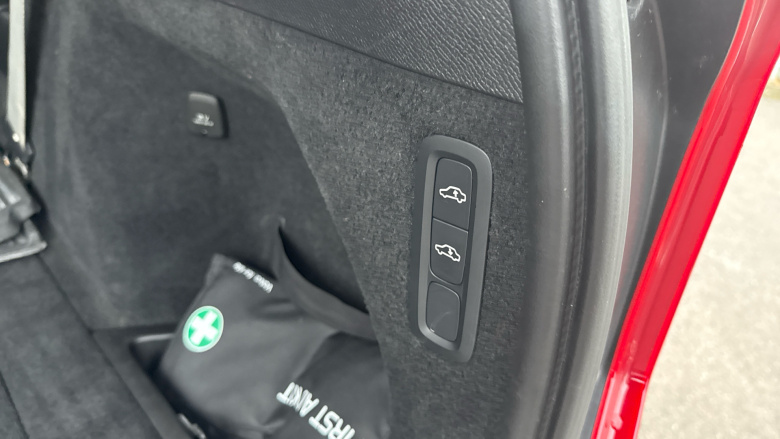 Volvo Xc90 2.0 B5D [235] Inscription Pro 5dr AWD Geartronic Diesel Estate